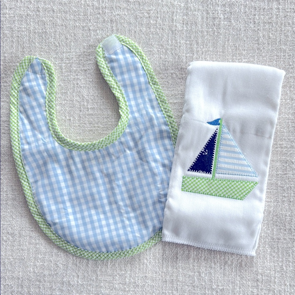 NWOT 3 Marthas Sailboat Bib Set